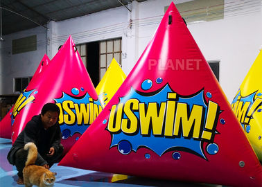 डी रिंग्स अनुकूलित आकार के साथ त्रिकोणीय Inflatable मार्कर Buoy