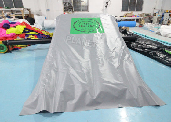 रैंप के साथ 0.55 मिमी पीवीसी Inflatable खेल खेल कूद स्टंट एयरबैग
